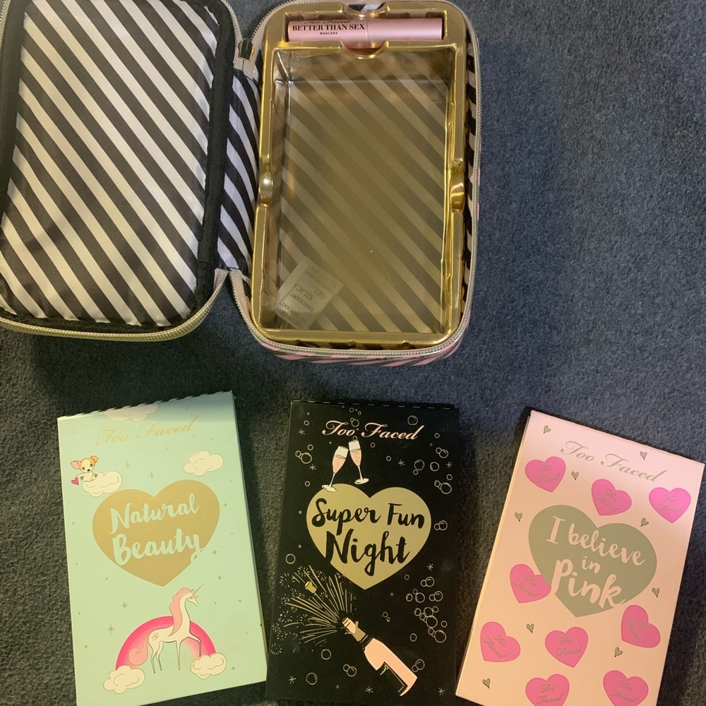 Too faced Makeup - Picture 3 of 4